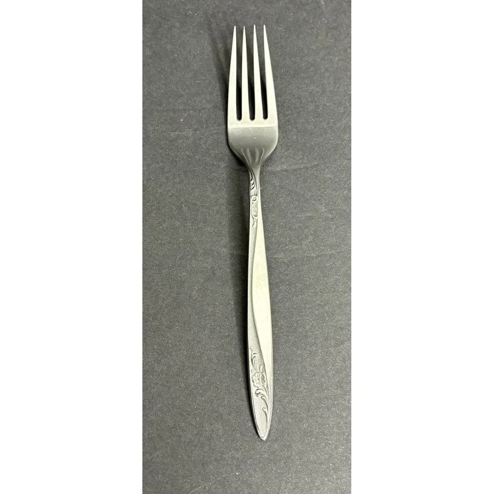 4 Rogers International Deluxe Baroness Dinner Forks 7 3/8